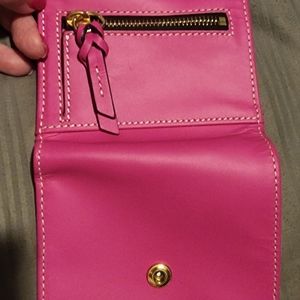 Dooney and Bourke wallet